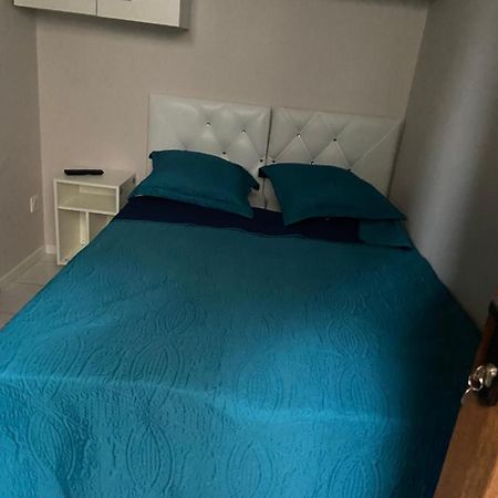 Rent Appart - La Garenne Colombes Bagian luar foto